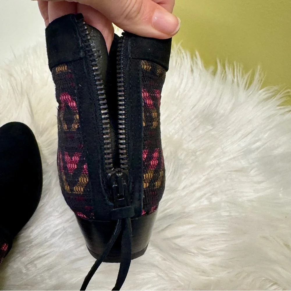Comptoir Des Cotonniers black suede